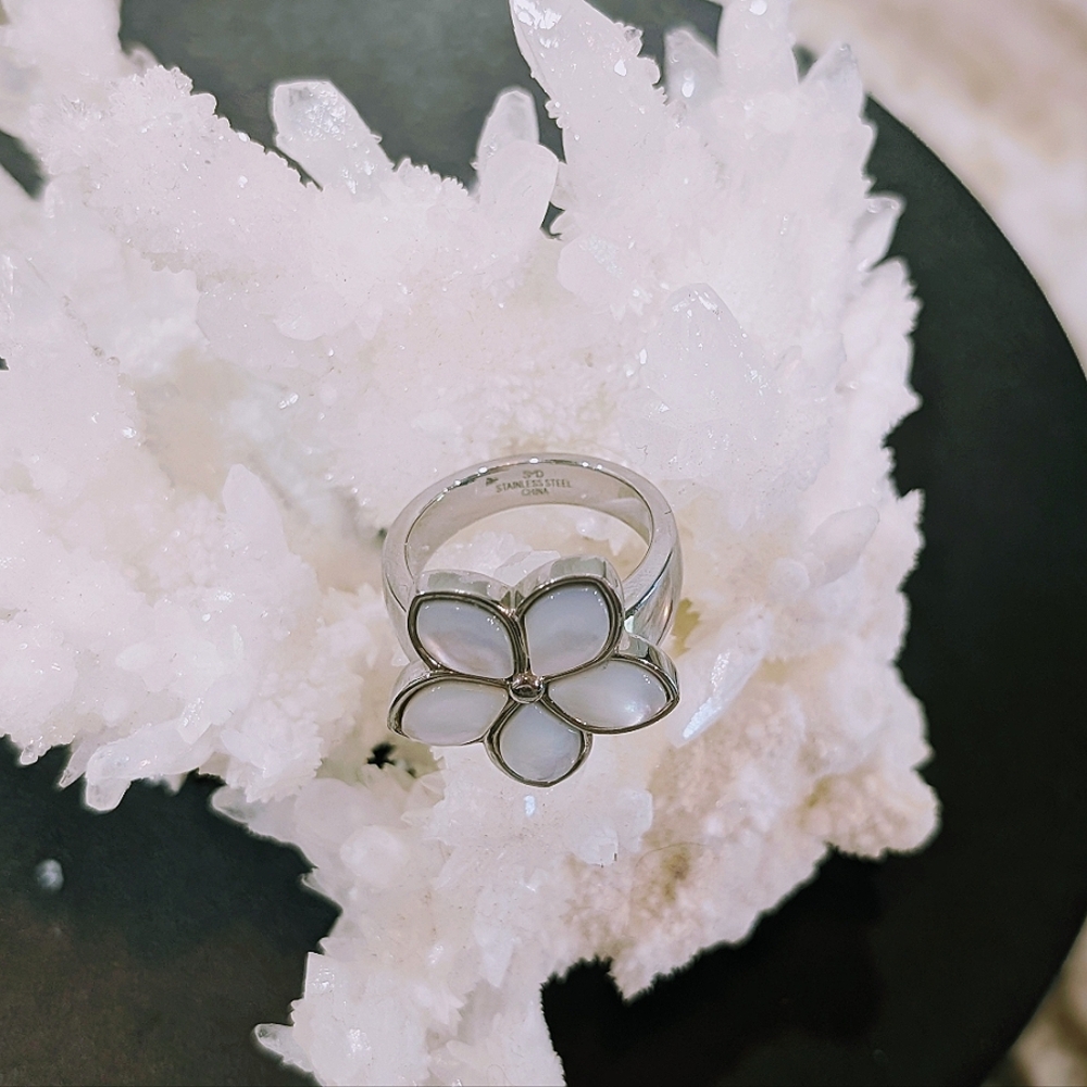 White Moonstone Stainless-Steel Ring - Picture 10 of 10